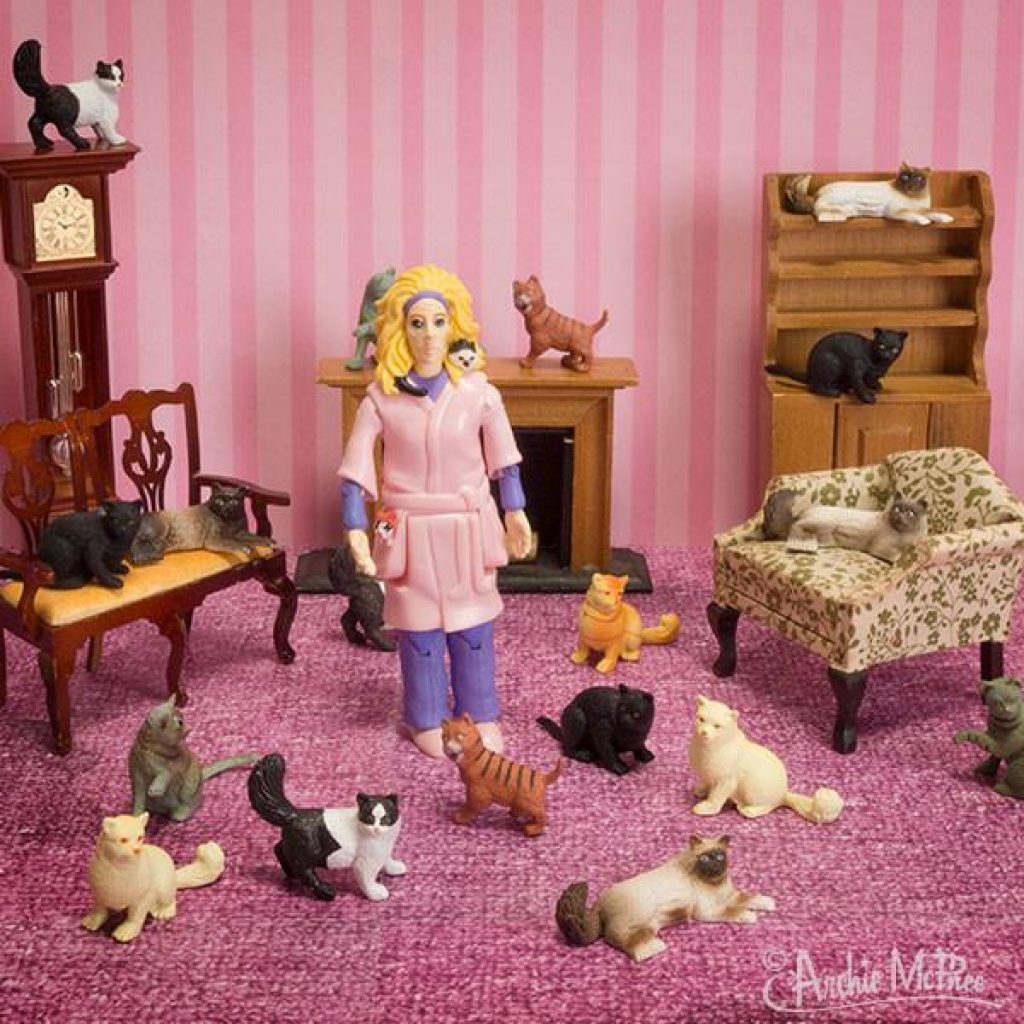 action figures gattara regalol