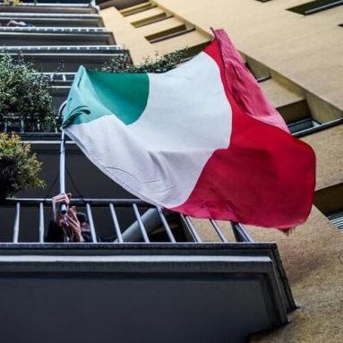 Bandiera Italiana Da Balcone