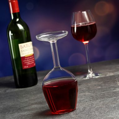 Bicchiere Di Vino Sottosopra