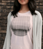T-Shirt Effetto Maggiorata 3D
